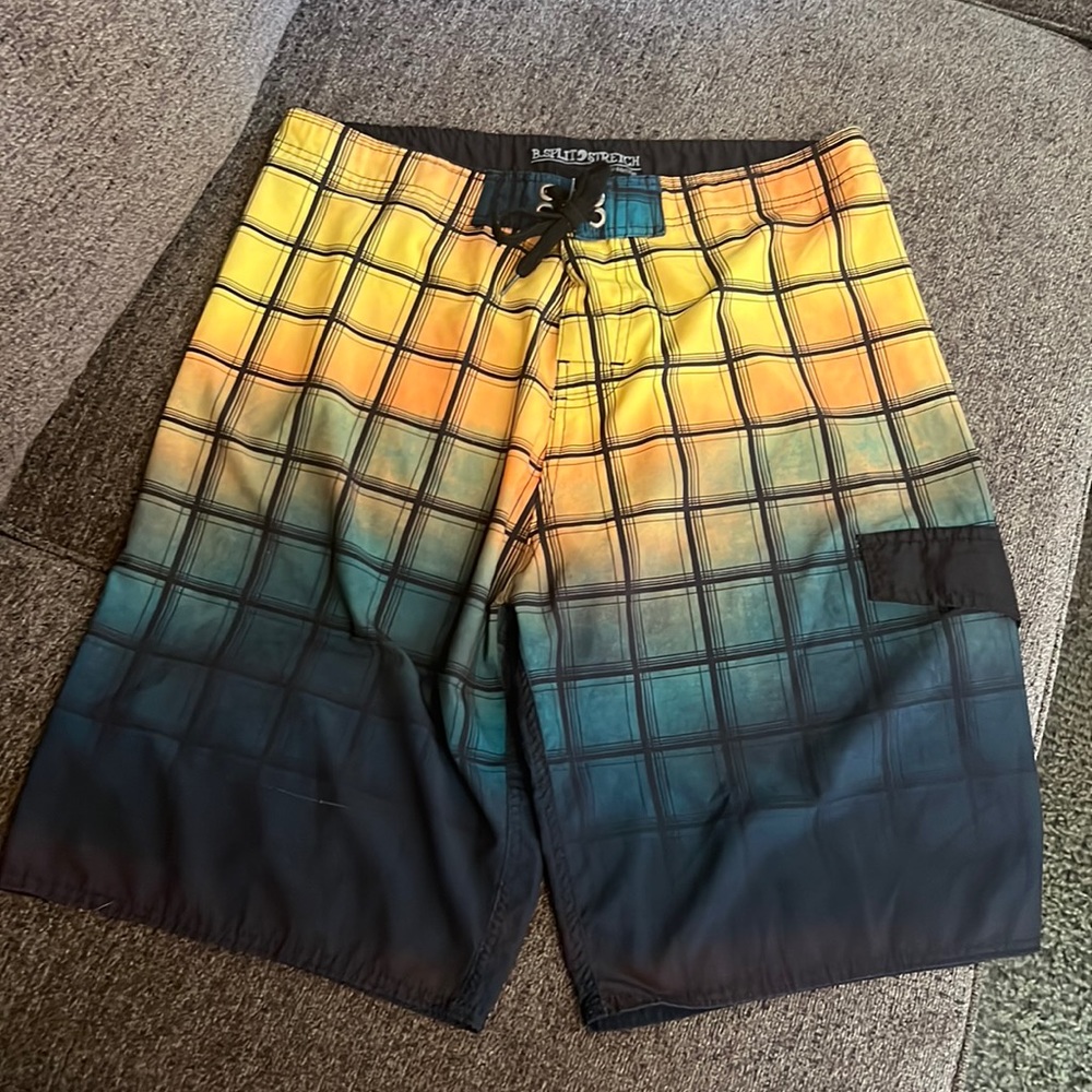 Men’s Swim Trunks 🩳 - Large